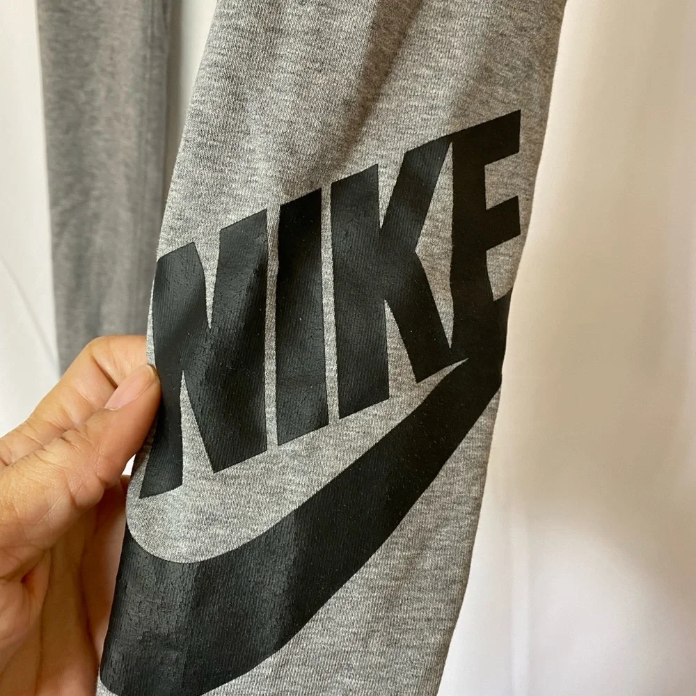 NIKE Leggings Gray with black nike logo size XS great for yoga or gym workouts